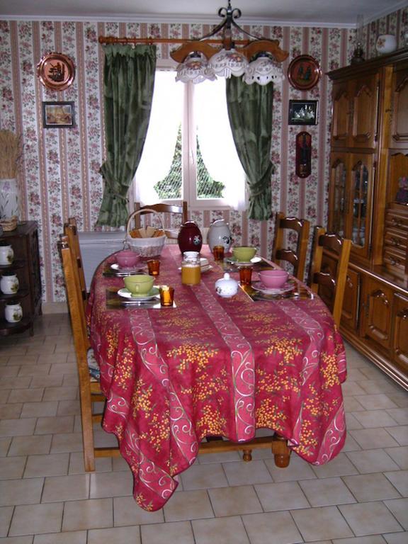 לינה וארוחת בוקר שינון Au Repos Saint-Jean מראה חיצוני תמונה